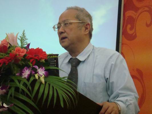 中国人民大学教授黄国雄